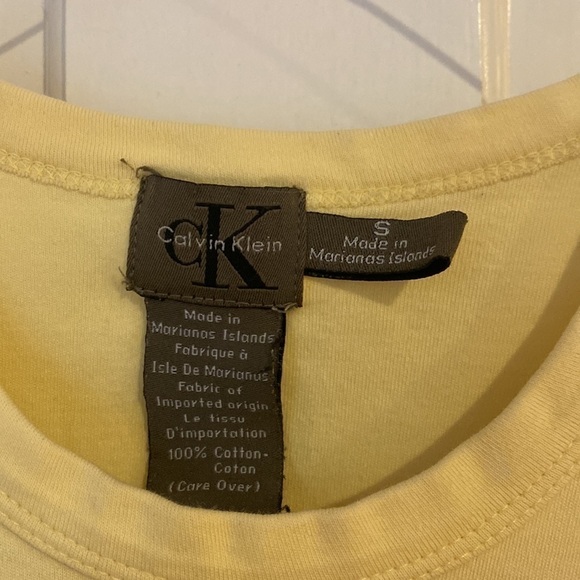 Women’s baby tee yellow Calvin Klein shirt. Size S - Picture 2 of 5